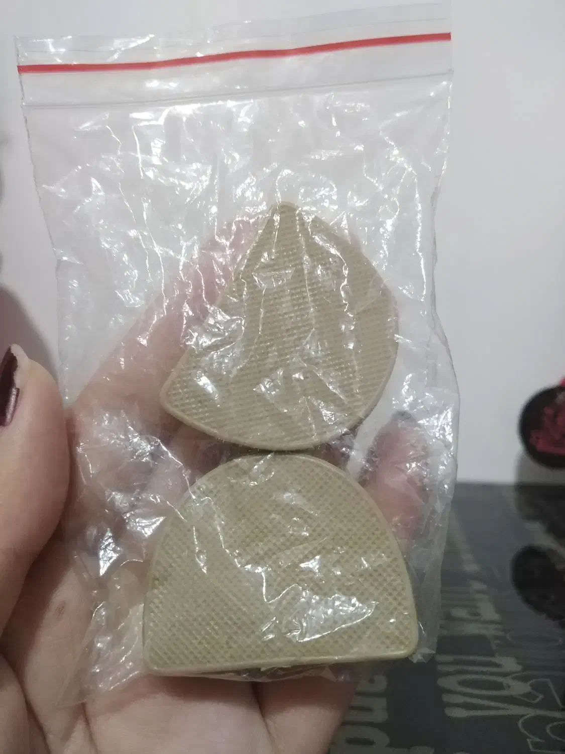 کفش مجلسی|کیف، کفش، کمربند|باسمنج, |دیوار