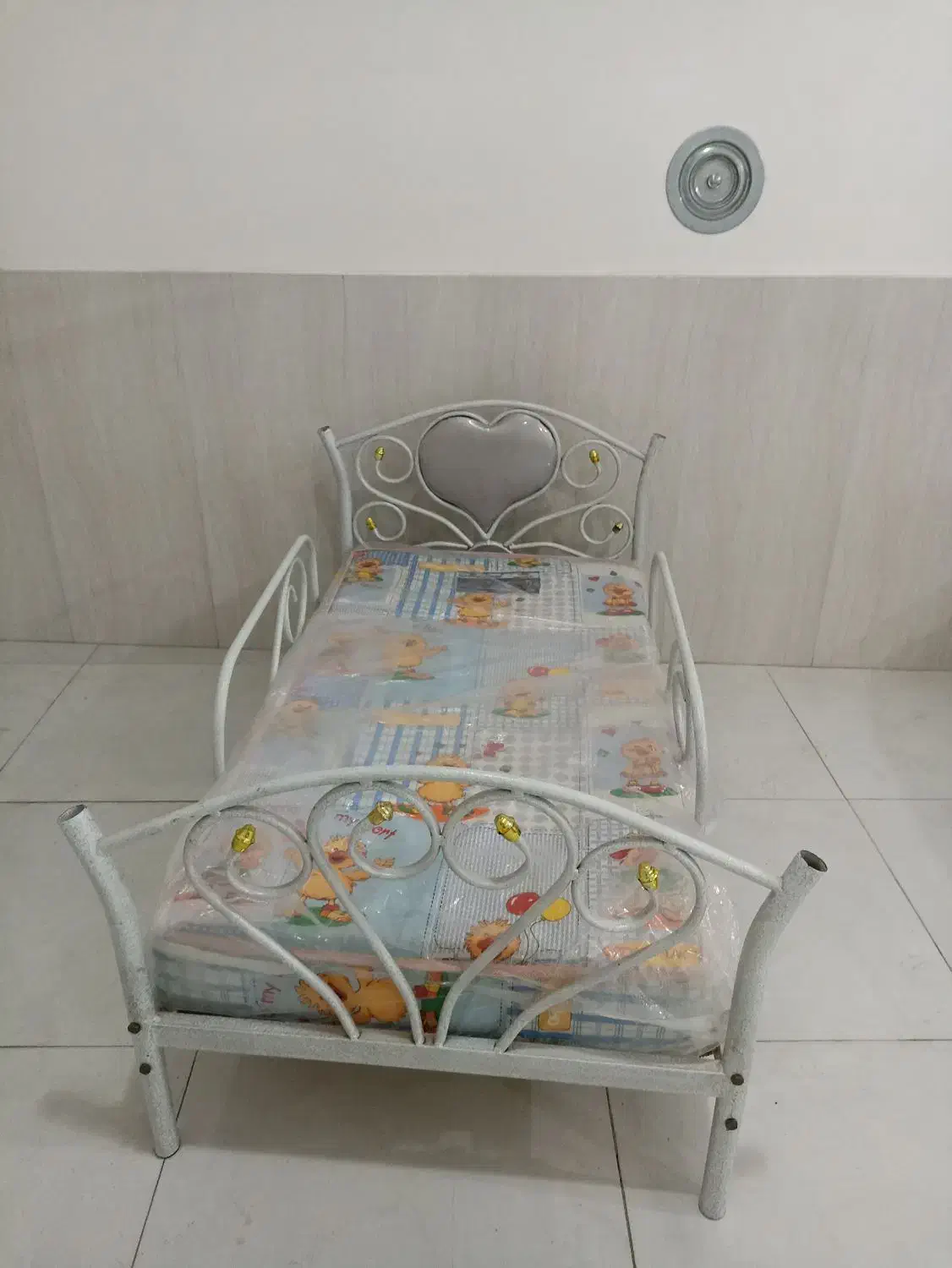 تختخواب کودک سالم|تخت و سرویس خواب|تبریز, |دیوار