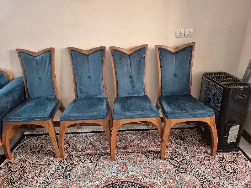 ۴عدد صندلی دونه ای ۳۵۰هزارتومن|میز و صندلی غذاخوری|تهران, وحیدیه|دیوار