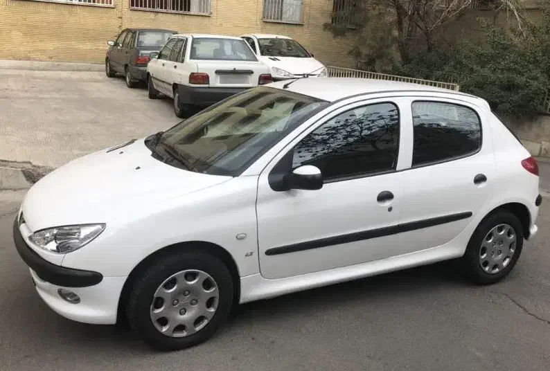 معاوضه ۲۰۶ با خودر چینی اتومات|خودرو سواری و وانت|شیراز, دکتر حسابی|دیوار