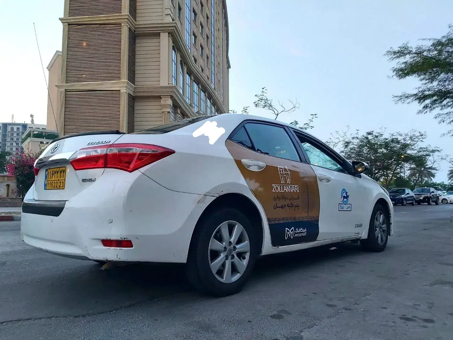 تاکسی سفید تک امتیاز ۲۰۱۴ ، ۶ دانگ|خودرو سواری و وانت|کیش, |دیوار