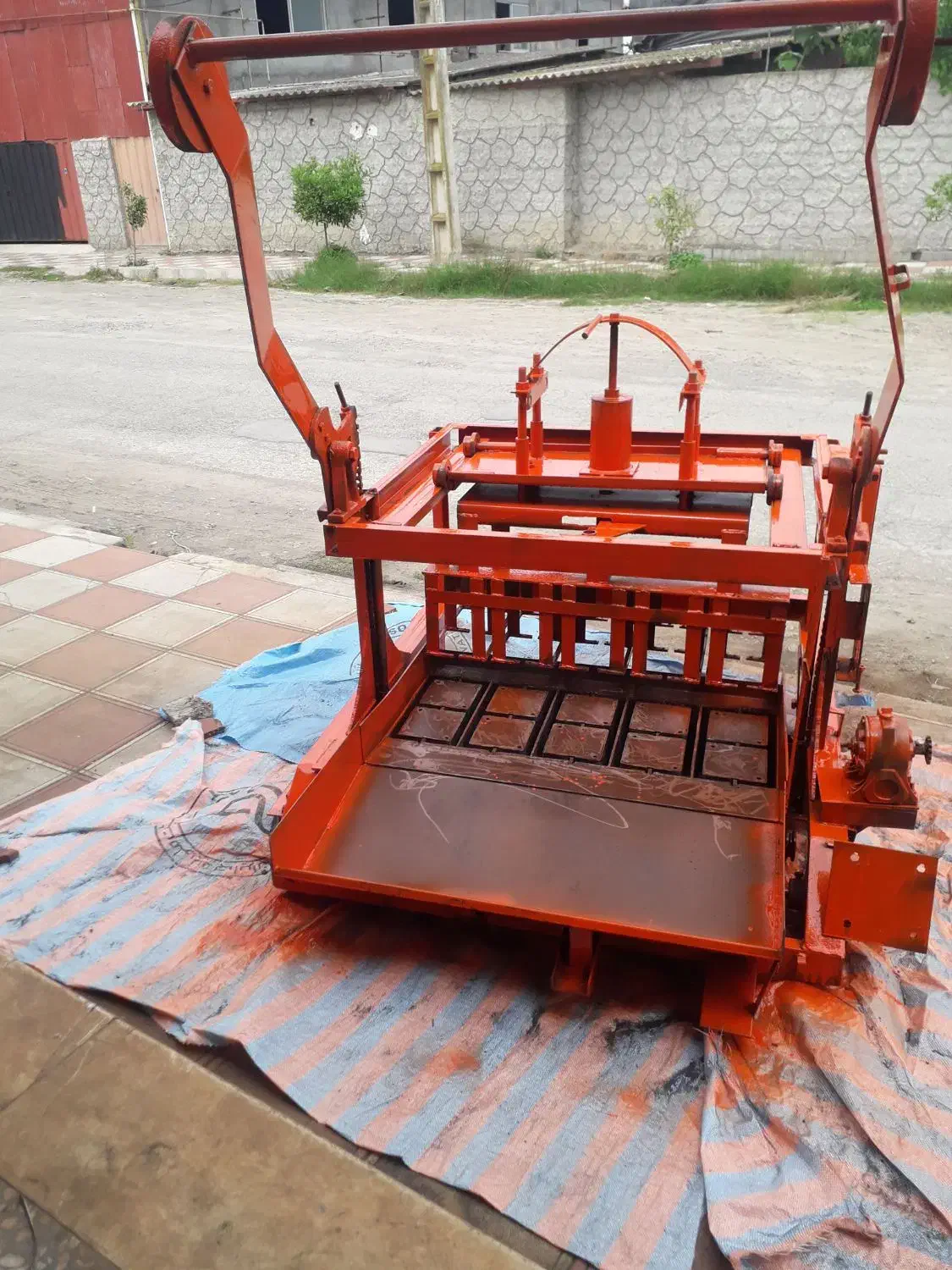 تولیدی دستگاه های بلوک زنی ومخلوط کن|ماشینآلات صنعتی|هادی شهر, |دیوار