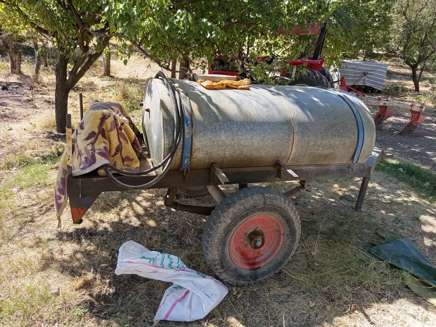 فروش تانکر سمپاشی چرخدار|ماشینآلات صنعتی|کامیاران, |دیوار
