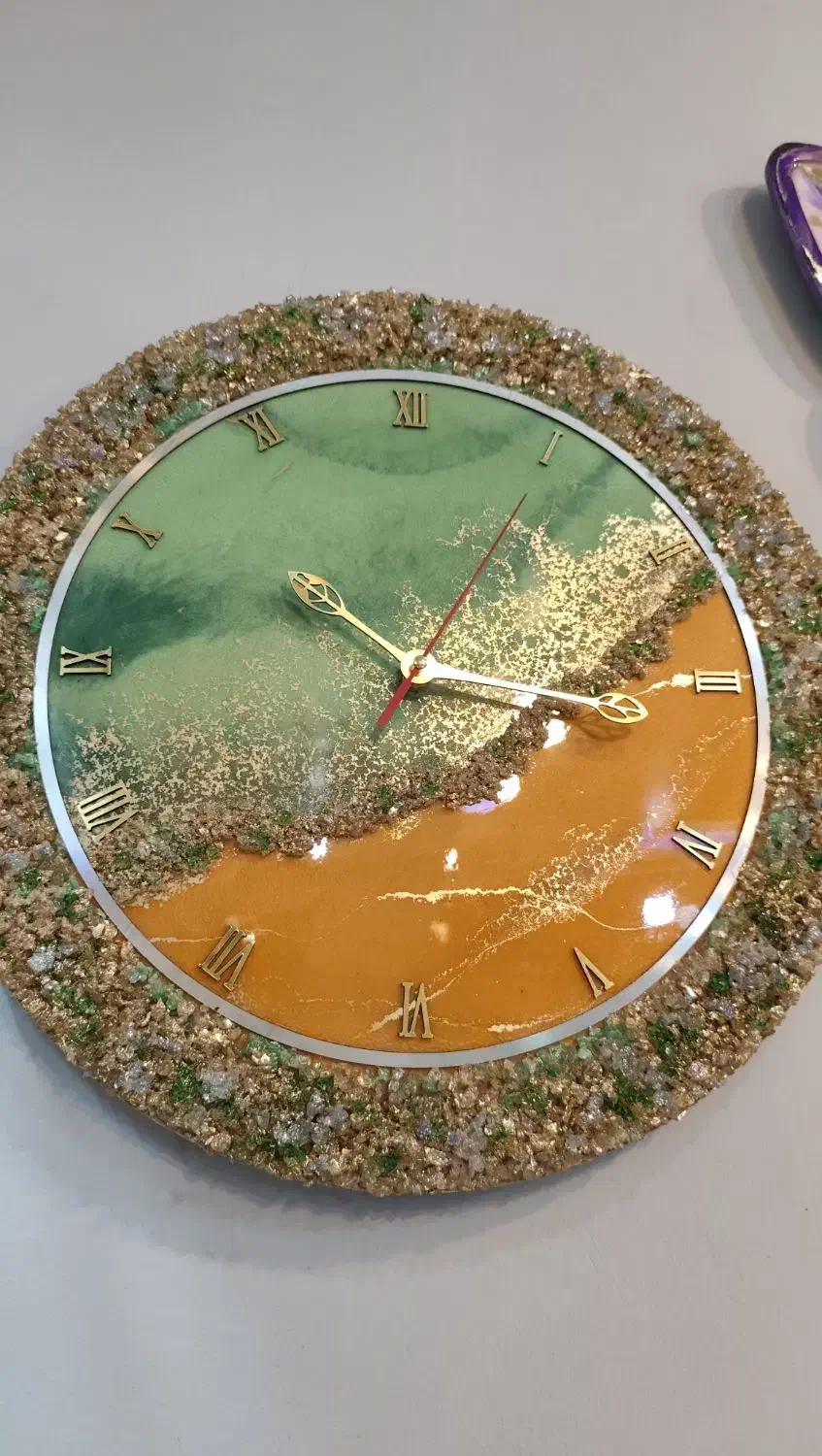 ساعت دیواری سبز و نارنجی|ساعت دیواری و تزئینی|تهران, مجیدیه|دیوار