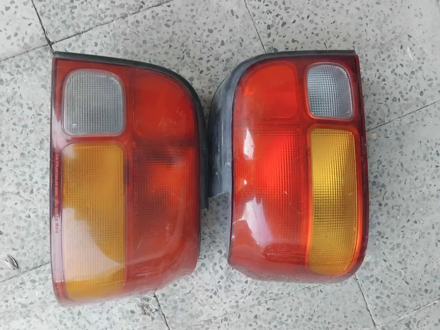 چراغ عقب پراید|قطعات یدکی و لوازم جانبی|فردیس, نسترن شرقی|دیوار