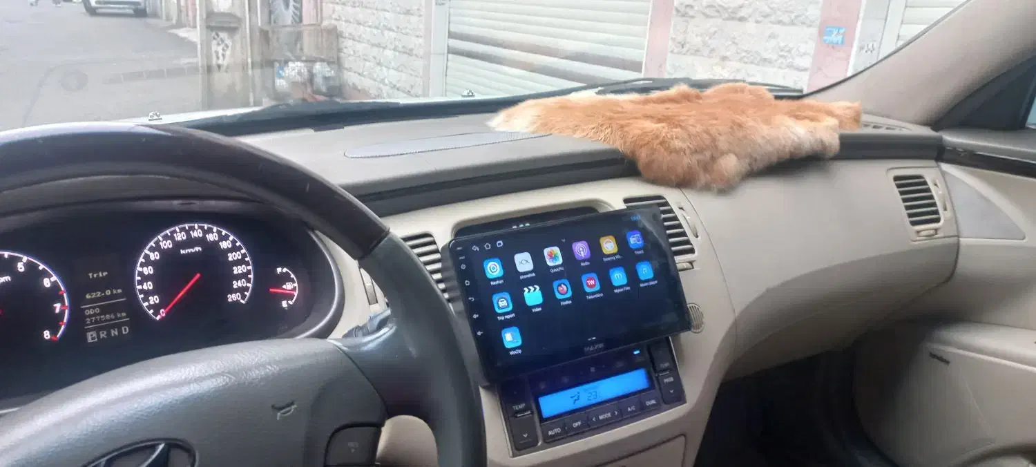 ازرا ۲۰۰۹ فول وارداتی داخل کرم|خودرو سواری و وانت|رشت, استادسرا|دیوار