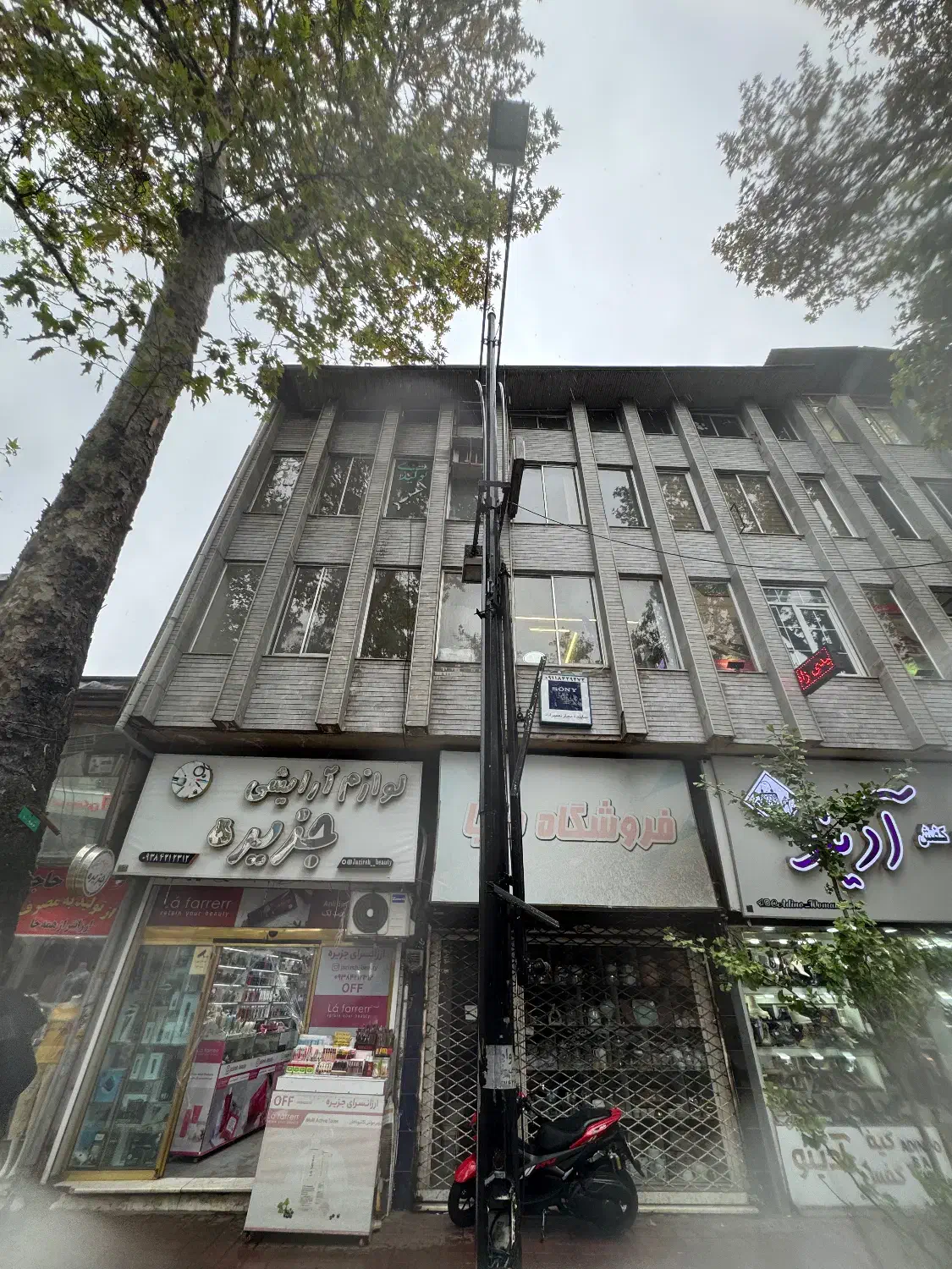 معاوضه مغازه17 تجاری پاساژ خیرخواه لاهیجان|فروش دفتر کار، اتاق اداری، مطب|لاهیجان, امیرشهید|دیوار