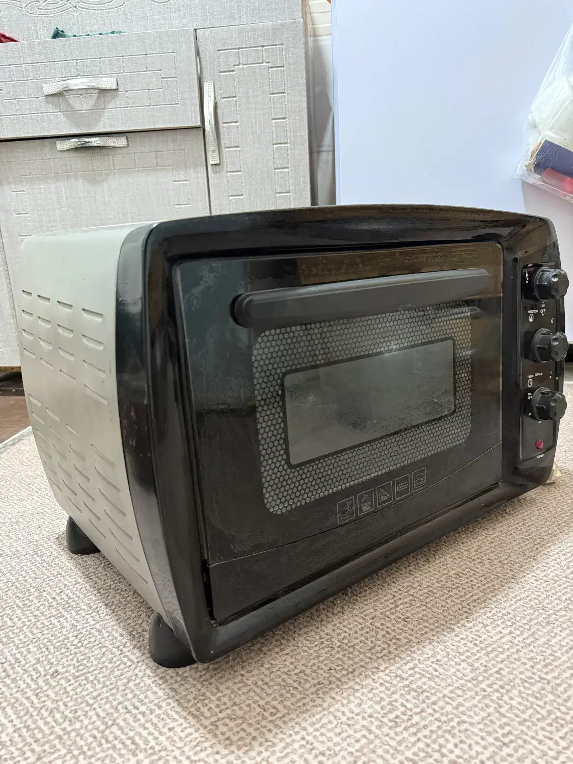 توستر کاملا نوعه نو سالم فقط چندبار استفاده شده|اجاق گاز و لوازم برقی پختوپز|گنبد کاووس, |دیوار