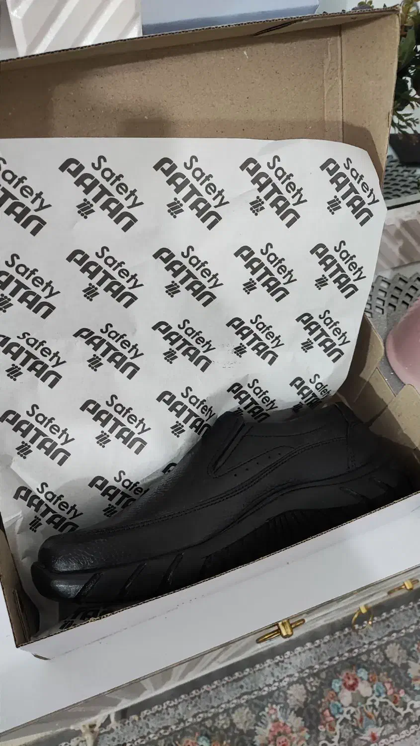 کفش راحتی 44|کیف، کفش، کمربند|خرمدره, |دیوار