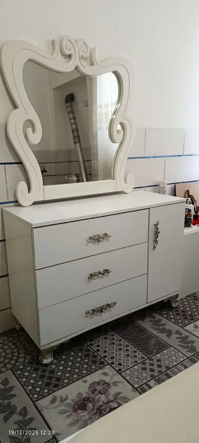 سرویس خواب دو نفره|تخت و سرویس خواب|سمنان, |دیوار