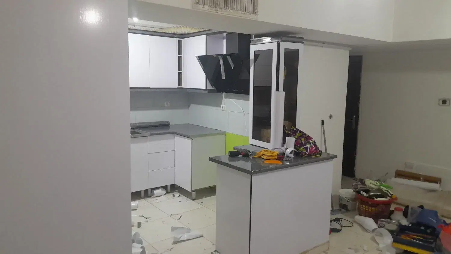 نقاشی ساختمان نصب کاغذدیواری و برچسب کابینت|خدمات پیشه و مهارت|تهران, نیروی هوایی (پیروزی)|دیوار