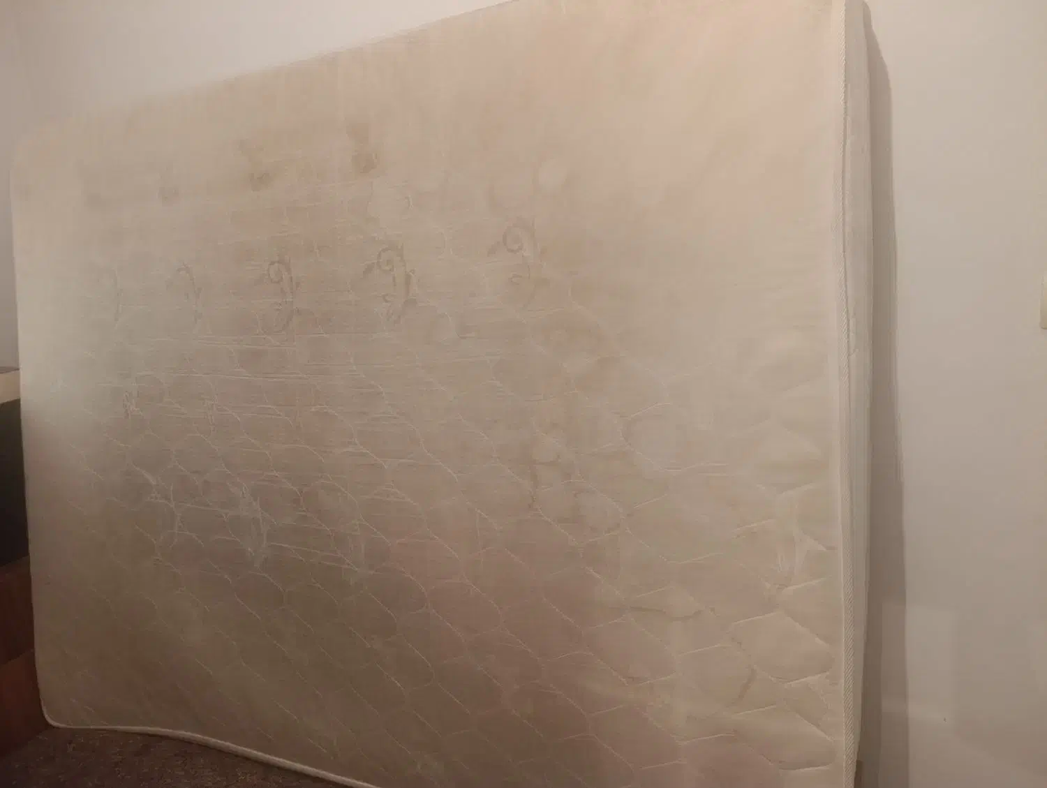 تشک خوشخواب رویال دو نفره و یک نفره|تشک تختخواب|سیاهکل, |دیوار