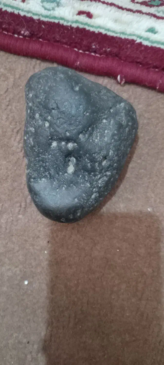 سنگ راف آهن دار شهاب|کلکسیون اشیاء عتیقه|قم, دروازه ری|دیوار