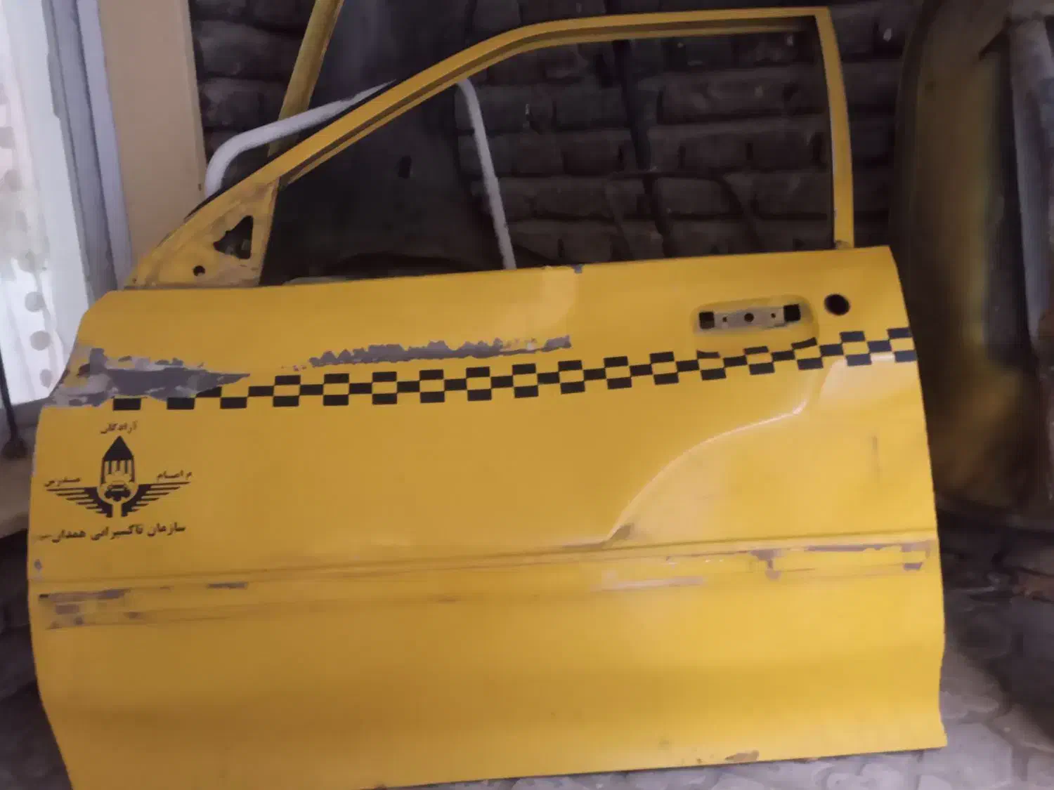 درب سمت راننده|قطعات یدکی و لوازم جانبی|همدان, |دیوار