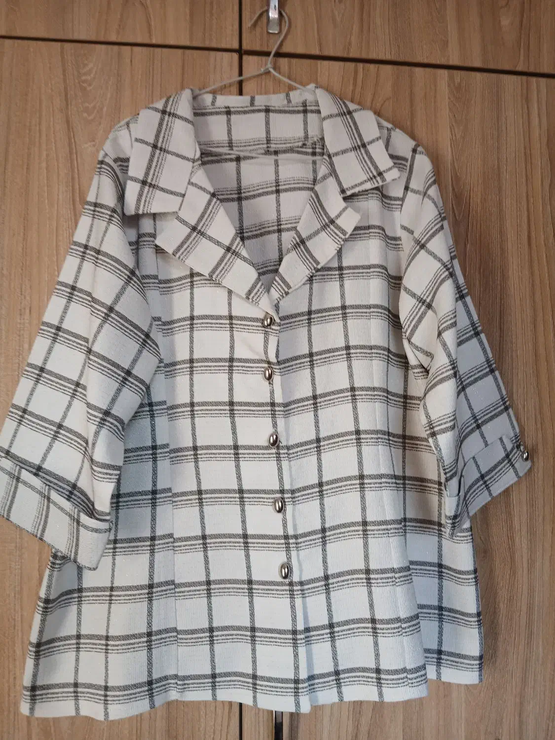 لباس زنانه|لباس|رشت, پاره بیجار|دیوار