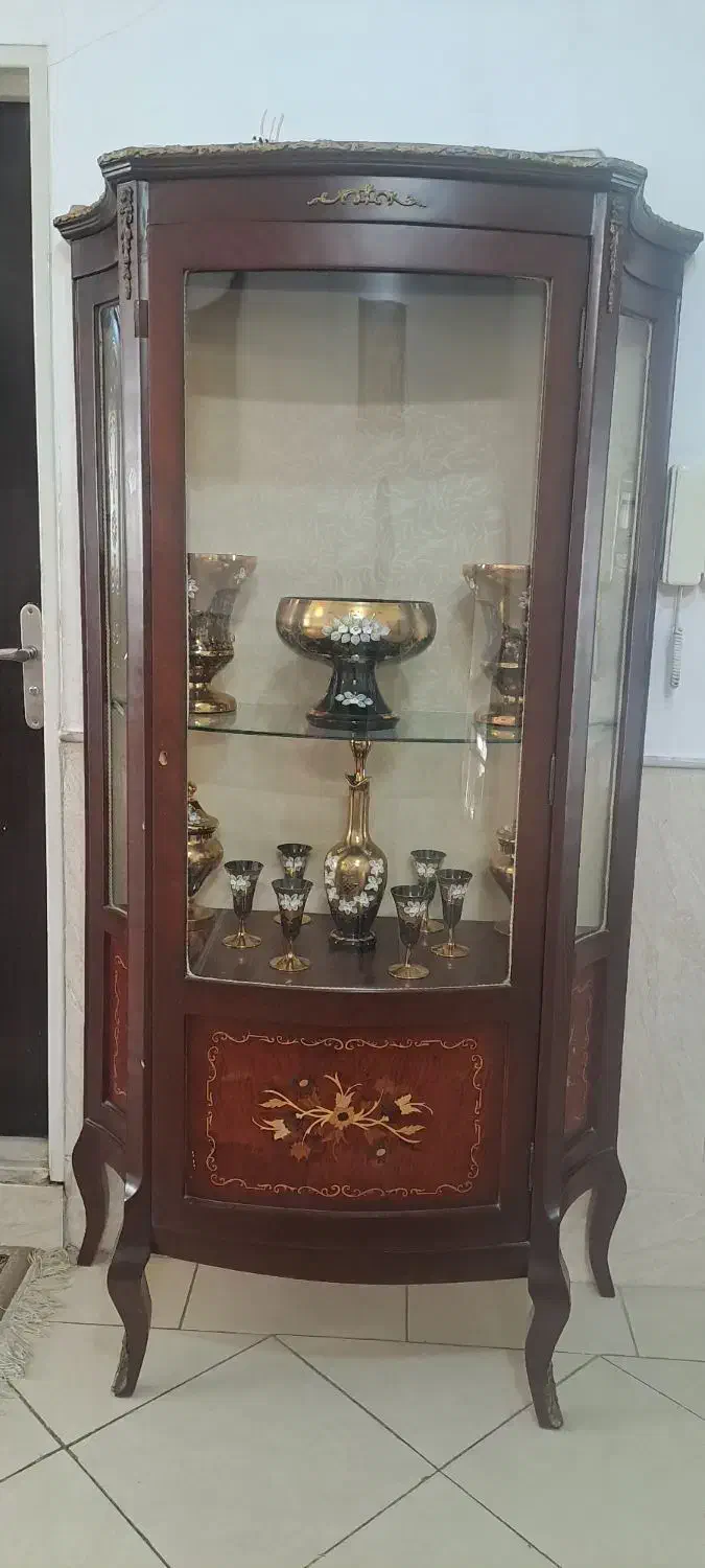 پارتیشن یا بوفه|بوفه، ویترین، کنسول|قم, بکایی|دیوار