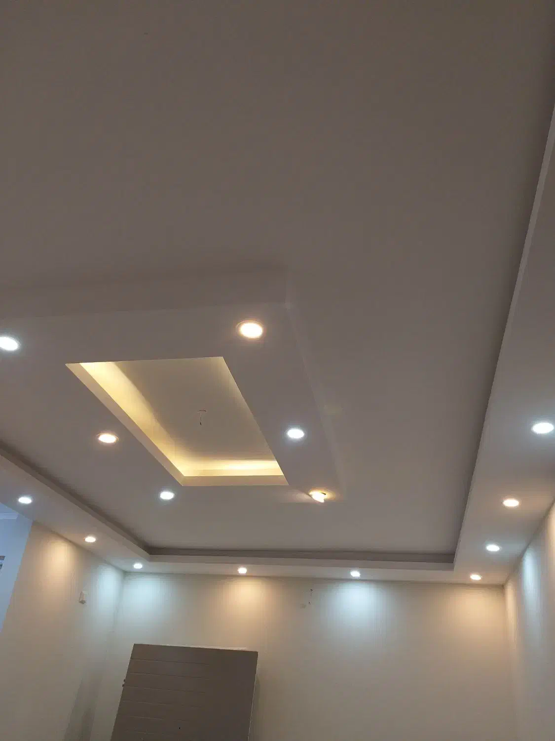 نقاشی ساختمان|خدمات پیشه و مهارت|سمنان, |دیوار