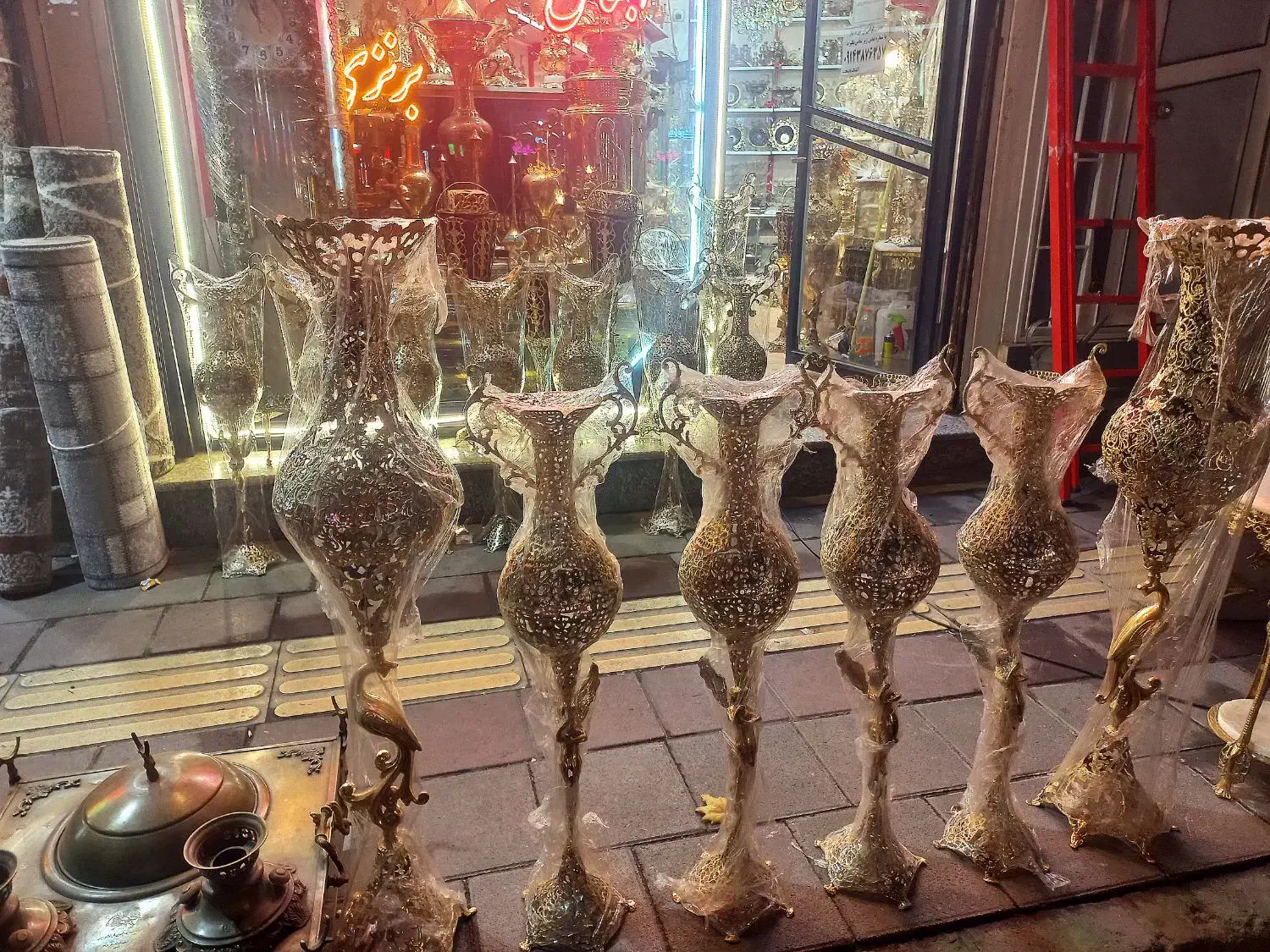 دنیای رنگارنگ برنز در آنتیک برنجیان|صنایع دستی و سایر لوازم تزئینی|ارومیه, |دیوار