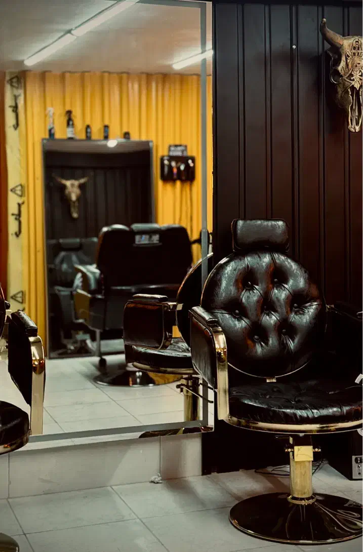 فروش صندلی کپ آرایشگاهی چرم آلگرو طلایی|آرایشگاه و سالنهای زیبایی|مبارکه, |دیوار