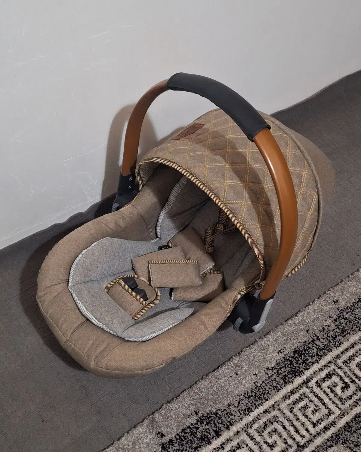 کریر|کالسکه و لوازم جانبی|قم, شهید صیاد شیرازی|دیوار