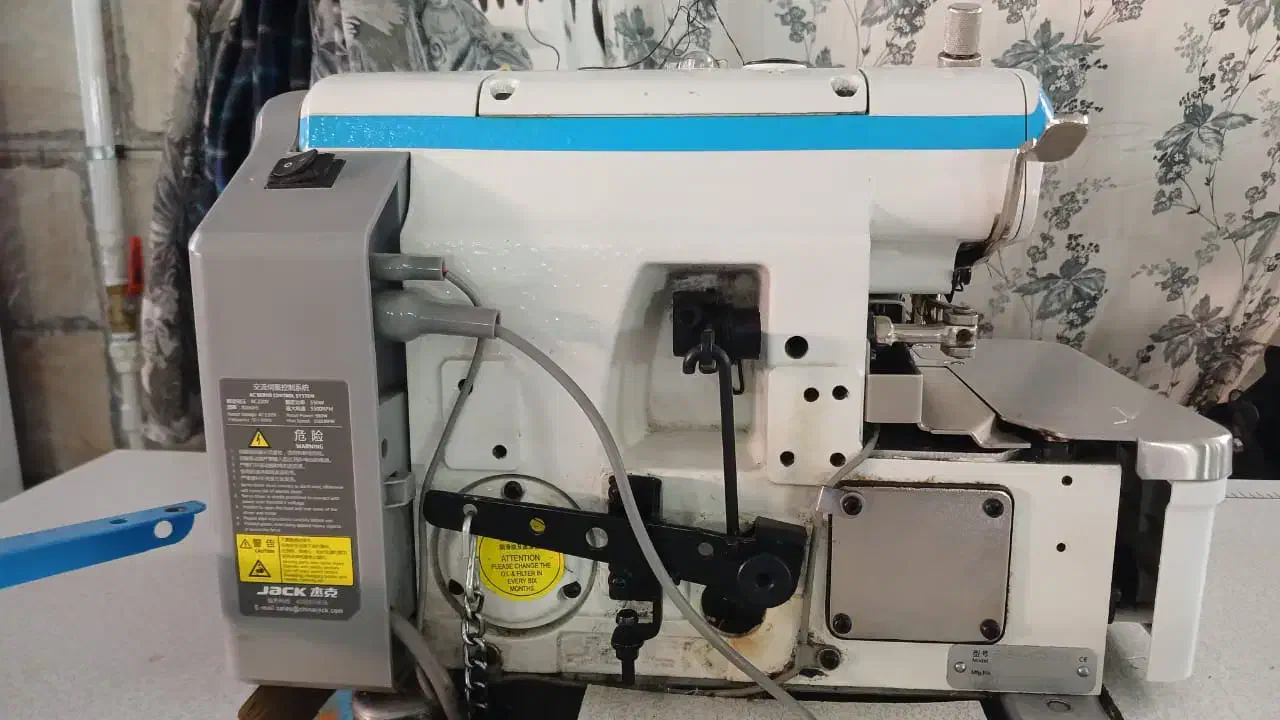 چرخ خیاطی ۴نخ (زیگزاگ)|چرخ خیاطی و ریسندگی|زنده رود, |دیوار