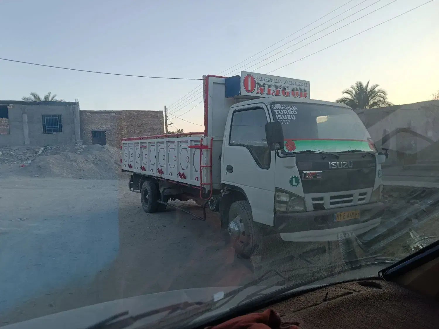 ماشین دیزلی ایسوزو مدل|خودرو سنگین|سراوان, |دیوار