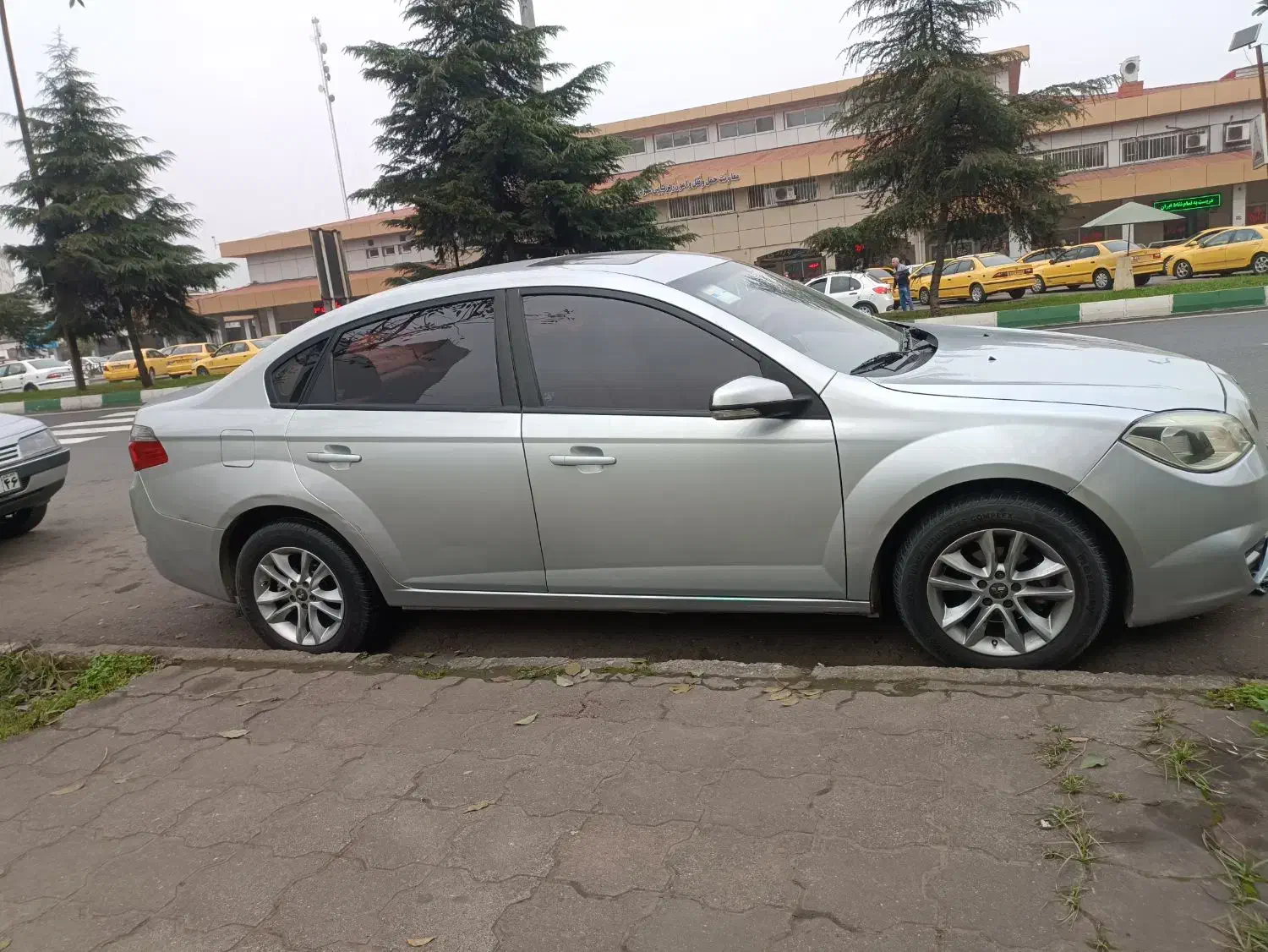 برلیانس اتومات 95 بی رنگ درجه یک|خودرو سواری و وانت|رشت, پیرکلاچای|دیوار