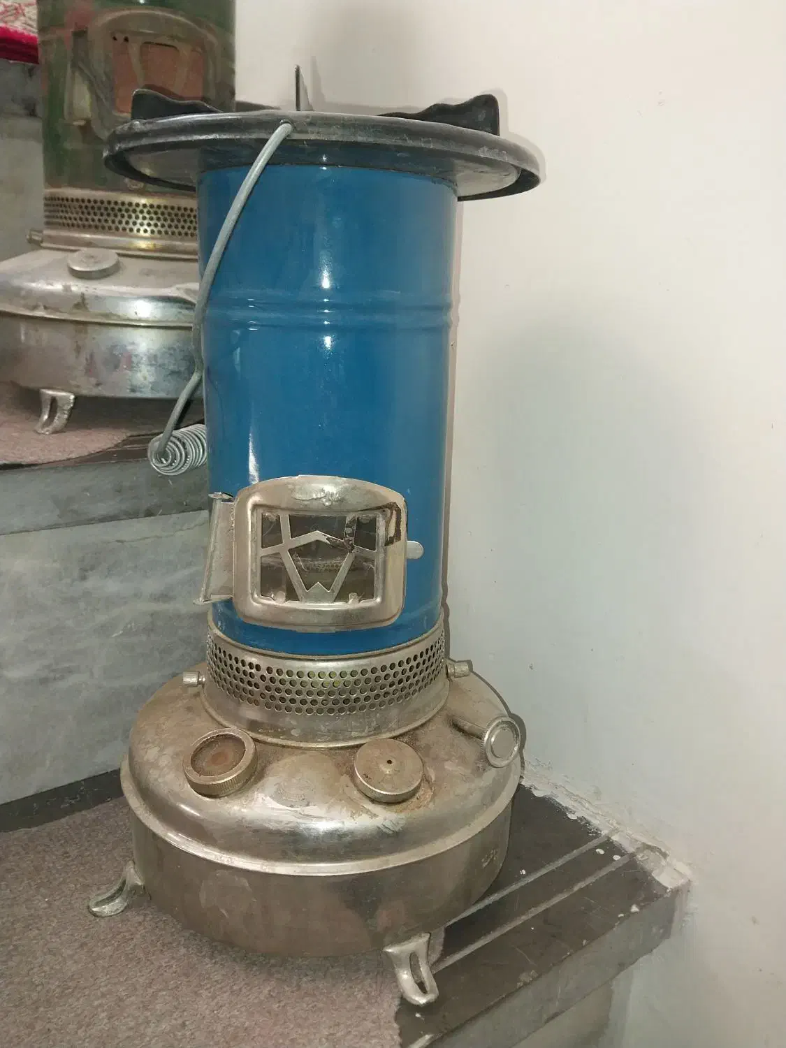 چراغ نفتی قدیمی  .   تعداد       4   عدد  .|کلکسیون اشیاء عتیقه|تهران, حسن‌آباد|دیوار