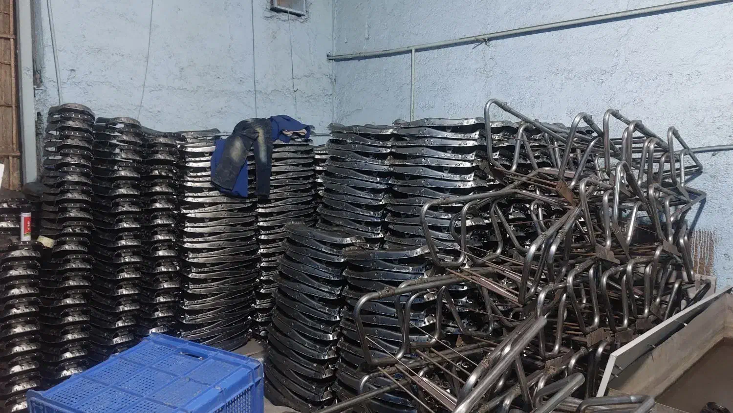 استخدام کارگر ساده خانم و اقا|استخدام صنعتی، فنی، مهندسی|محمدشهر, عباس آباد|دیوار