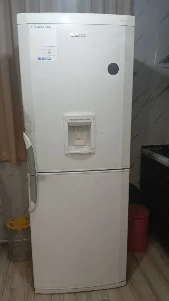 یخچال|یخچال و فریزر|تهران, دهم فروردین|دیوار