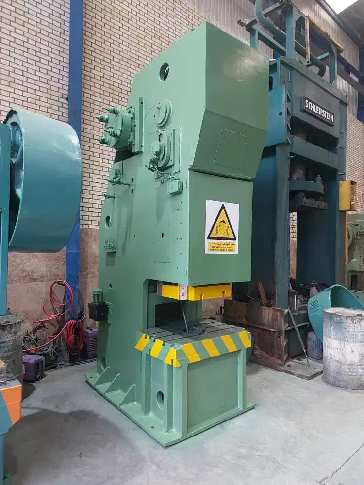 پرس 160تن روس|ماشین‌آلات صنعتی|اصفهان, شهرک صنعتی امیرکبیر (شاپور جدید)|دیوار