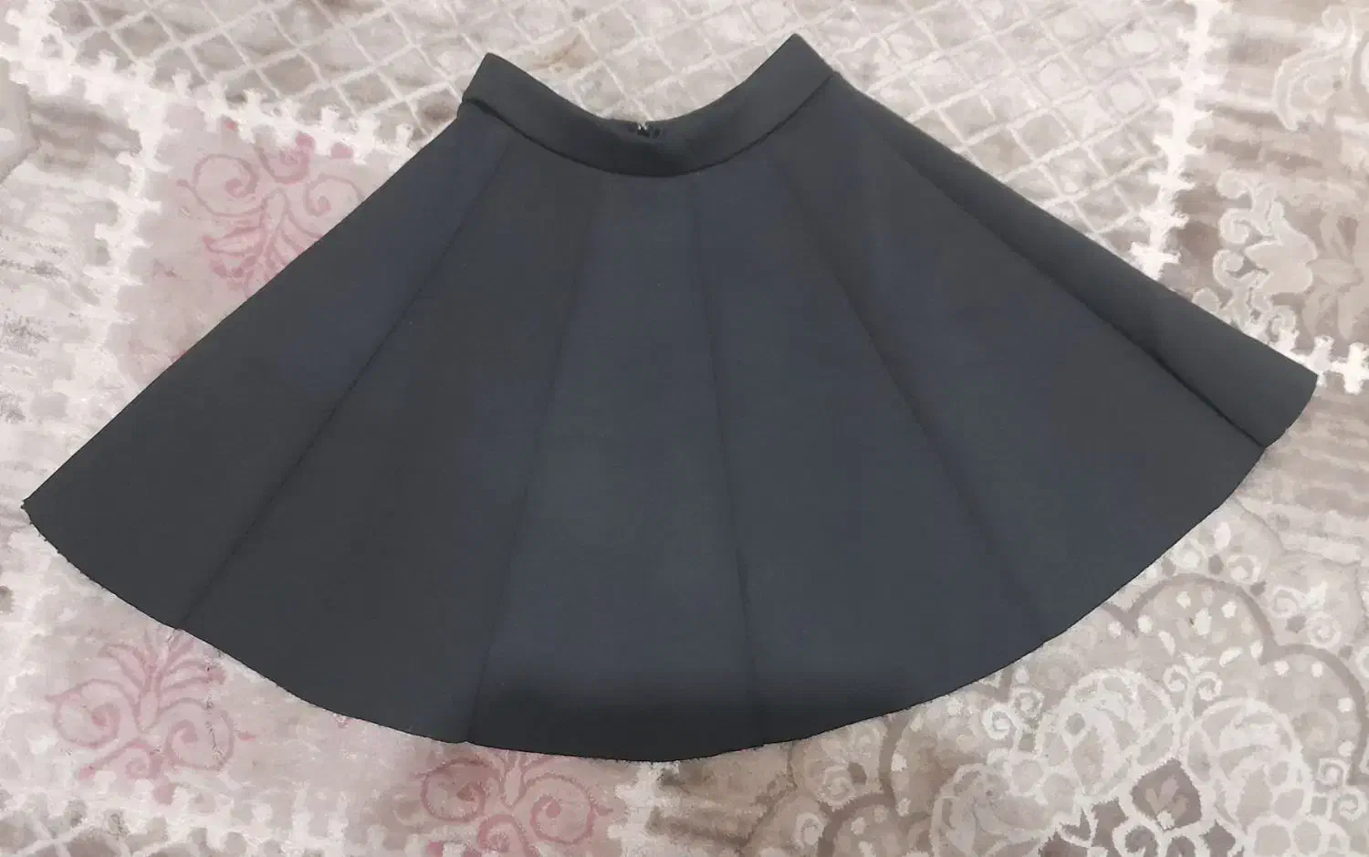 دامن عروسکی|لباس|مشهد, هنرور|دیوار