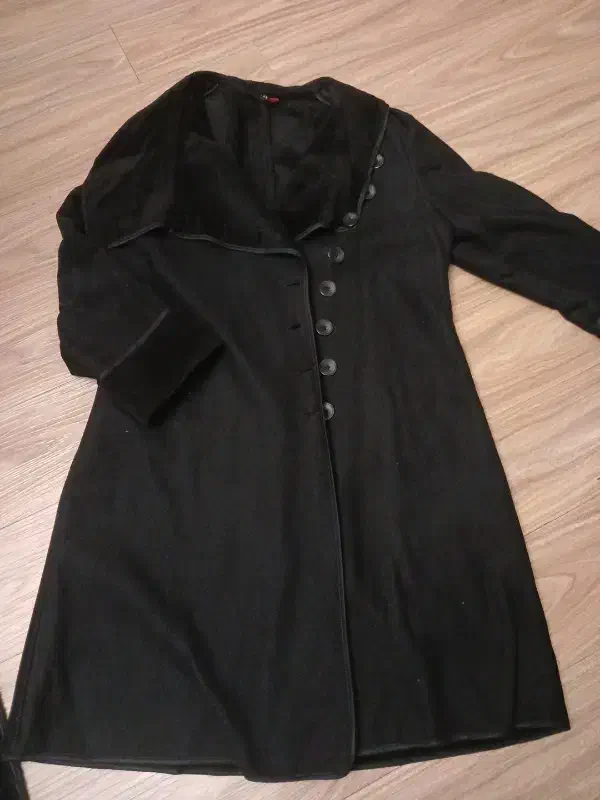 پالتو در حد نو|لباس|کرج, شاهینویلا|دیوار