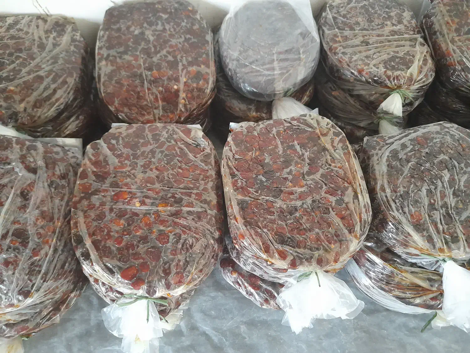 خرمای برحی|خوردنی و آشامیدنی|رودان, |دیوار