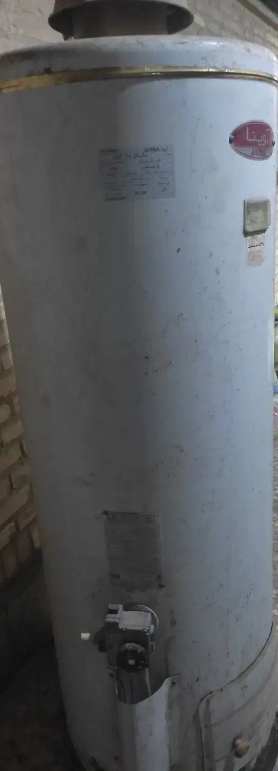 آبگرمکن مخزنی نیاز به تعمیر|آبگرمکن، پکیج، شوفاژ|اهواز, بهارستان|دیوار