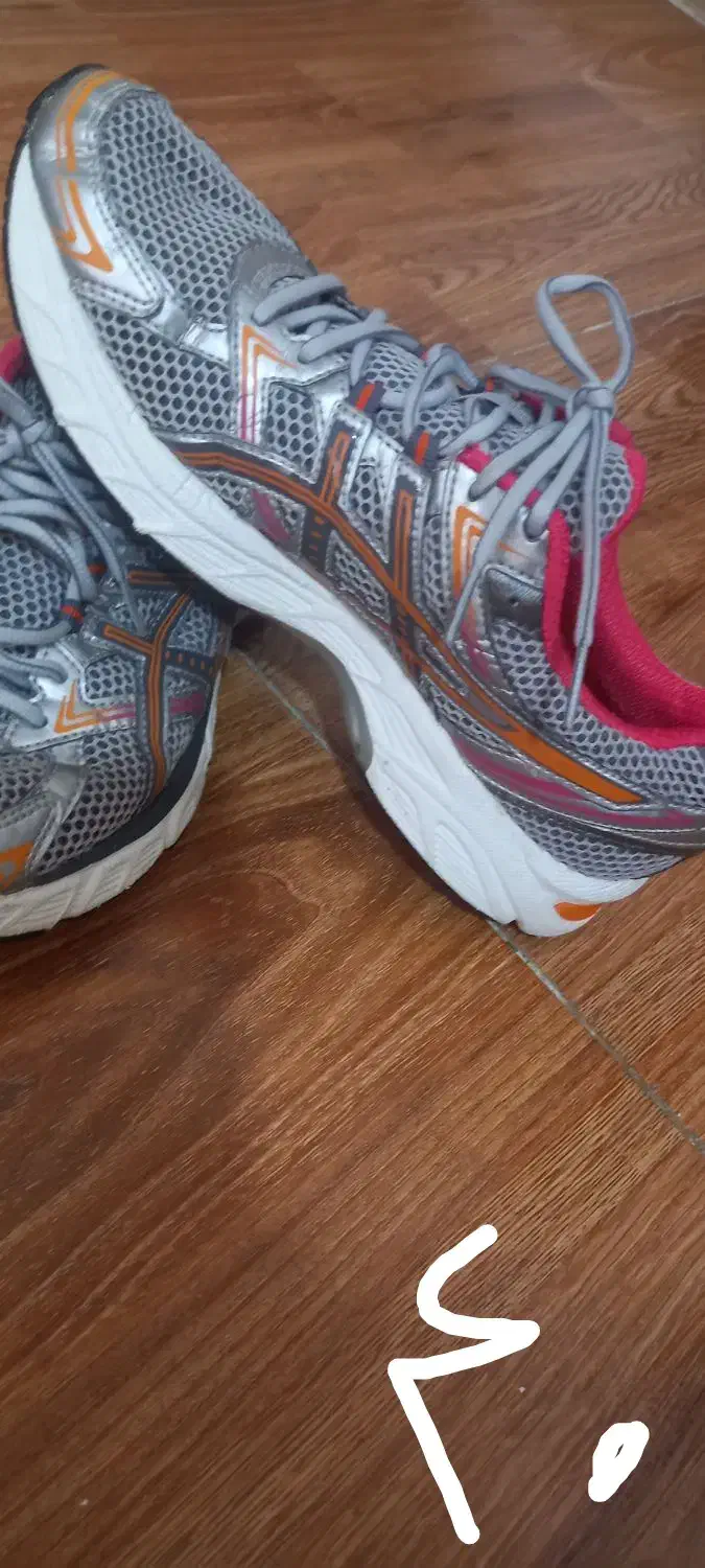 کفش های خارجی وارداتی اصل دست دوم|کیف، کفش، کمربند|اسلام‌‌آباد غرب, |دیوار