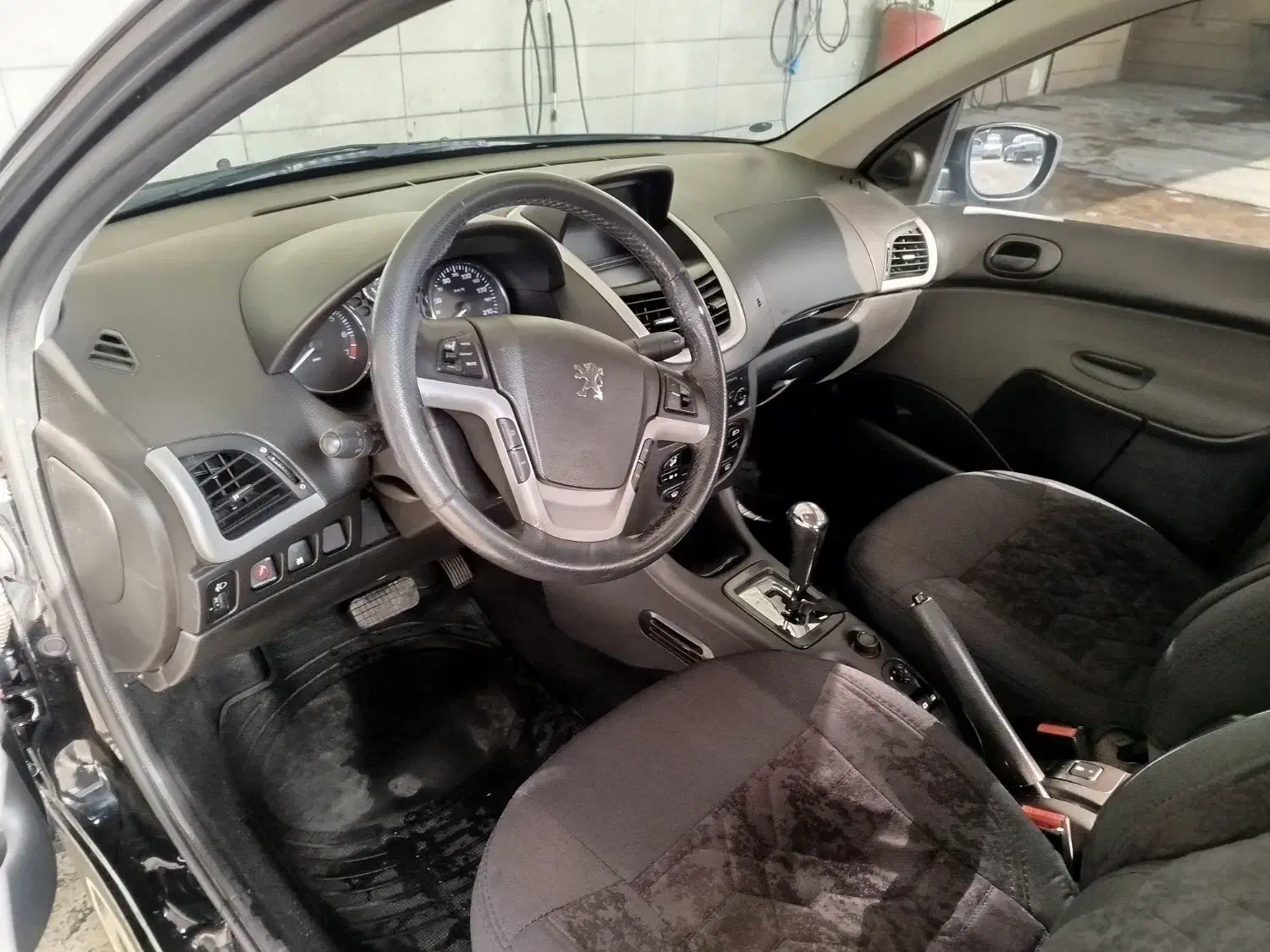 پژو ۲۰۷ پانا اتومات مدل ۴۰۲|خودرو سواری و وانت|رودهن, |دیوار