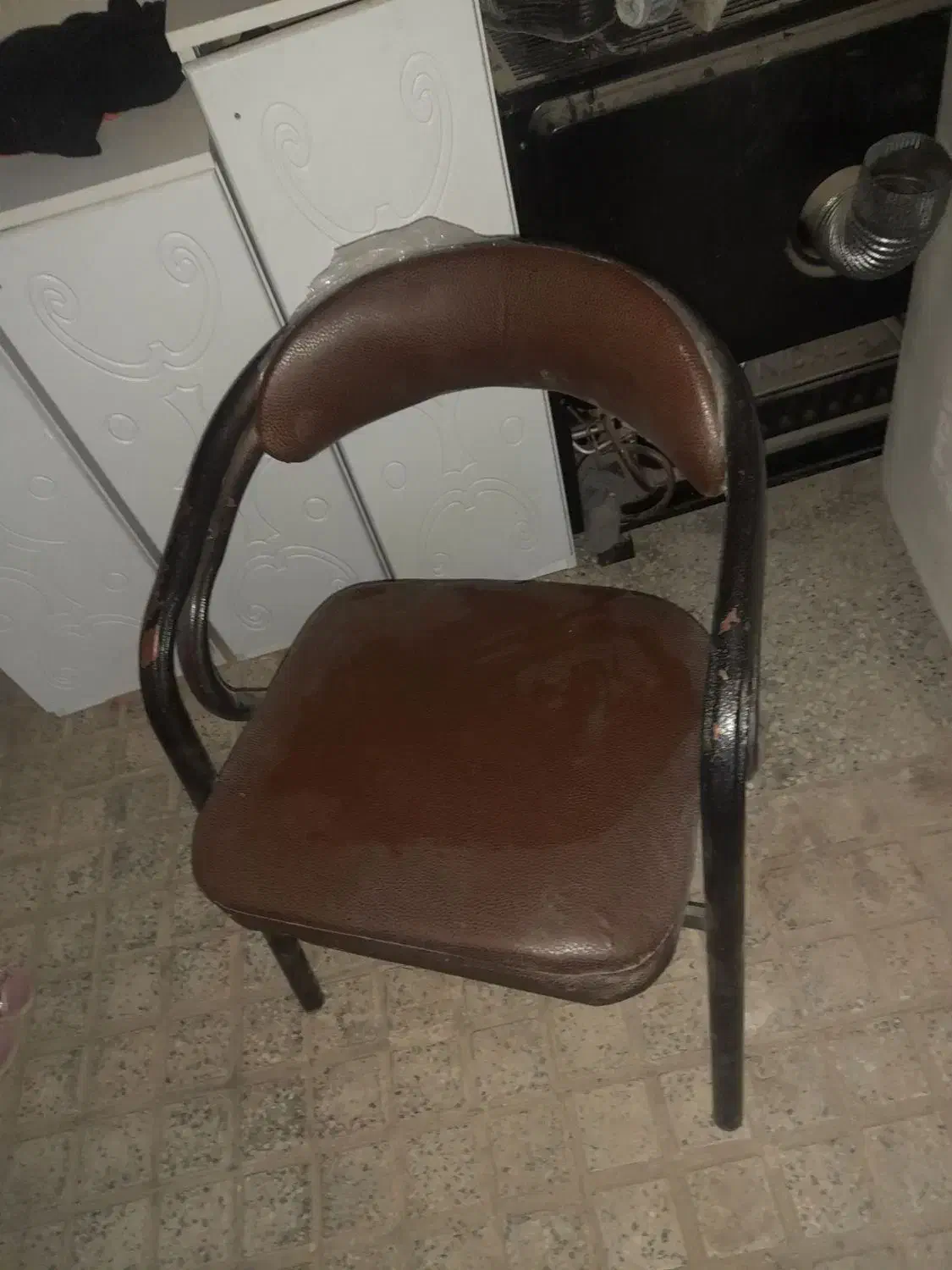 صندلی|صندلی و نیمکت|رومشکان, |دیوار