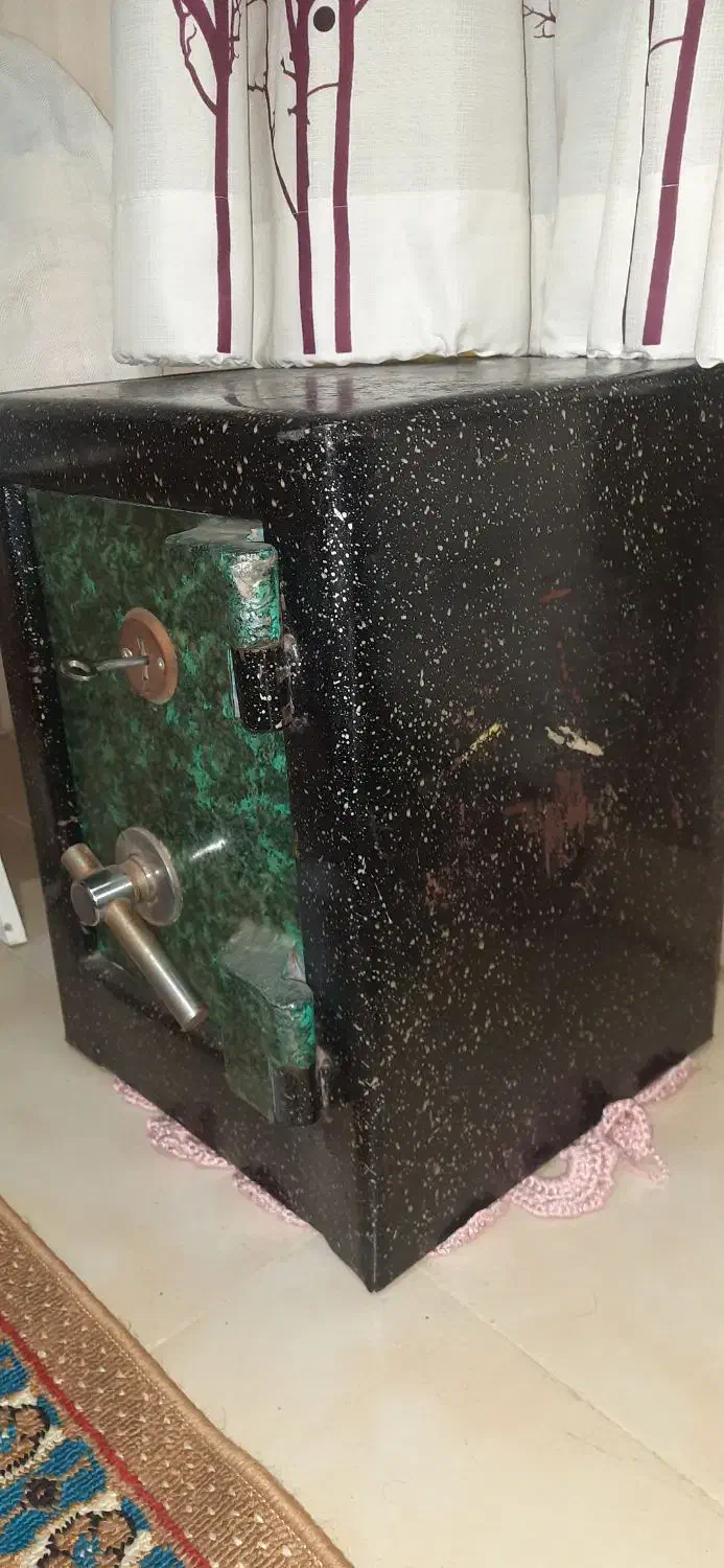 گاو صندوق کاملا سالم|فروشگاه و مغازه|آستانه اشرفیه, |دیوار