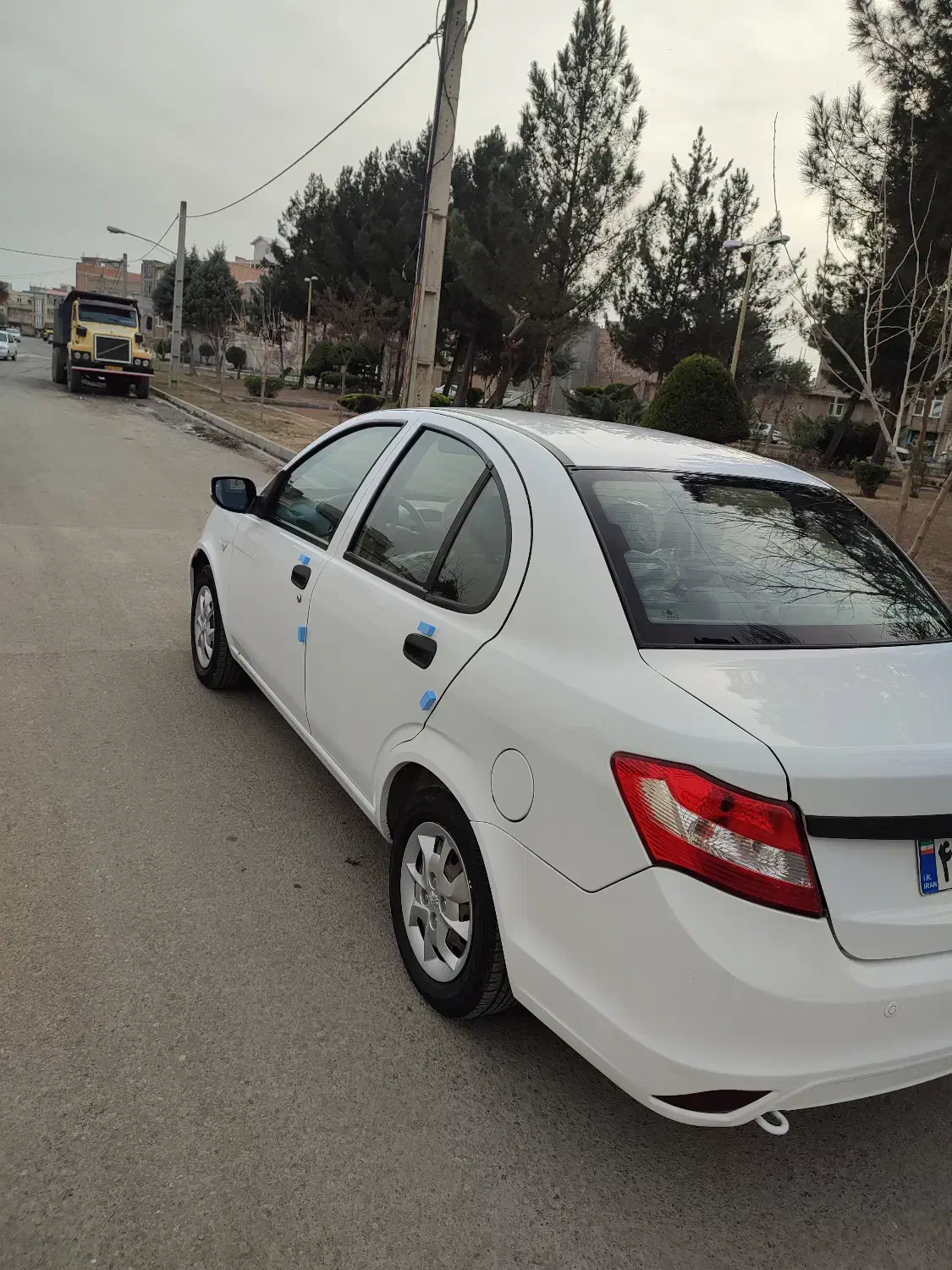 ساینا|خودرو سواری و وانت|پارس‌آباد, |دیوار