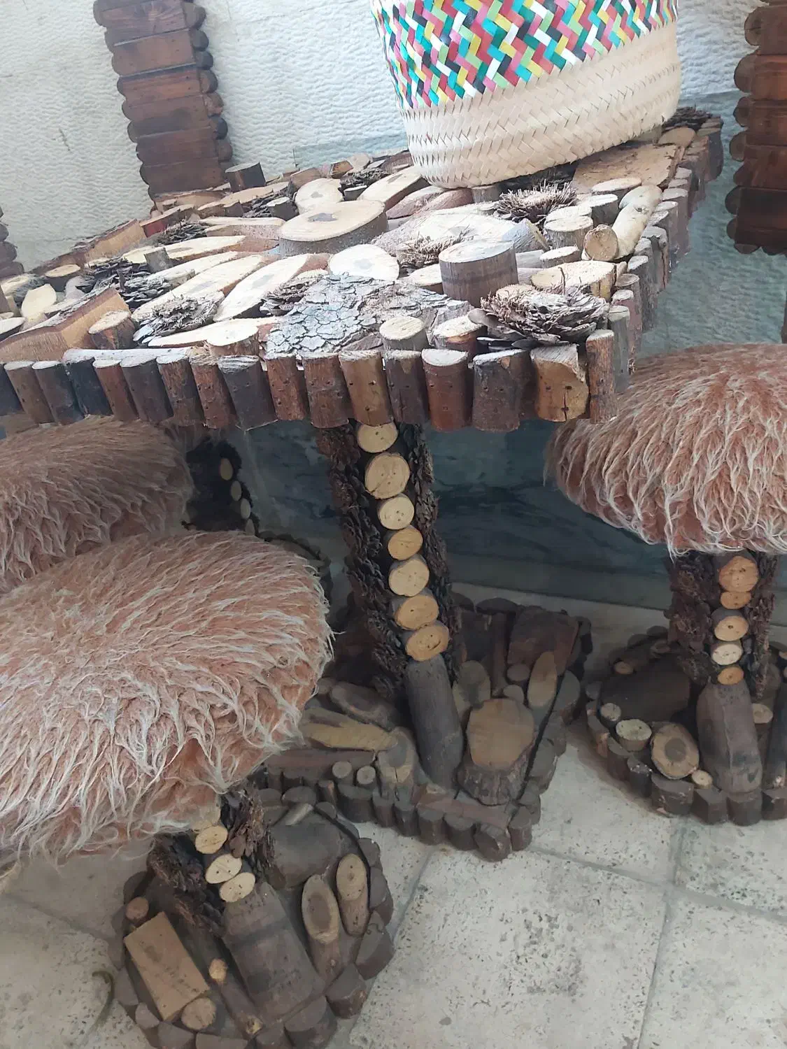 میز و صندلی چوبی دست ساز|میز و صندلی غذاخوری|اندیشه, اندیشه فاز ۴|دیوار