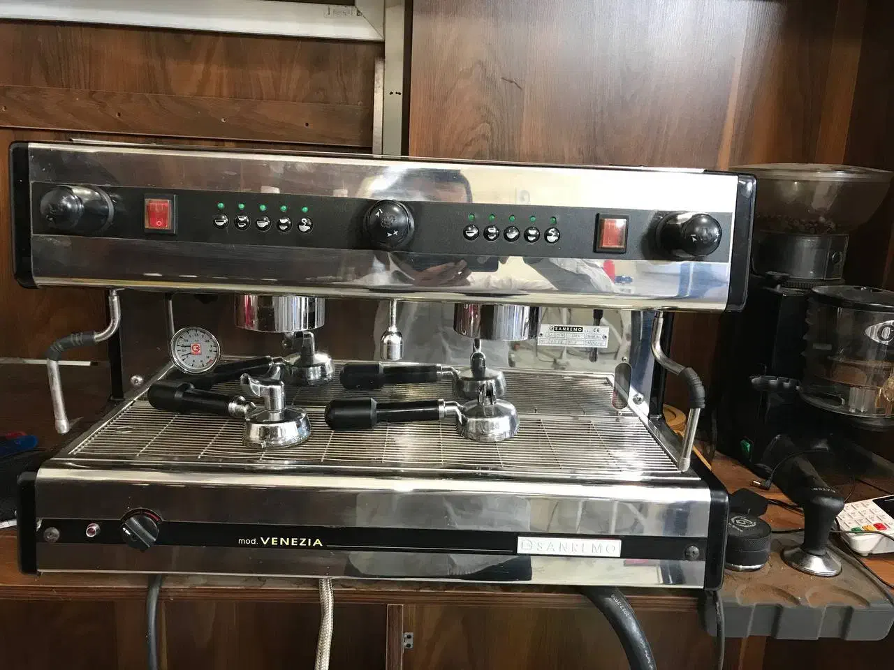 فروش و خریدار لوازم کافه رستوران فست فود|کافیشاپ و رستوران|کرج, عظیمیه|دیوار