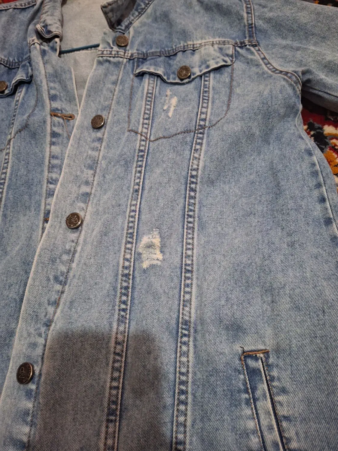 کت جین|لباس|رودسر, |دیوار