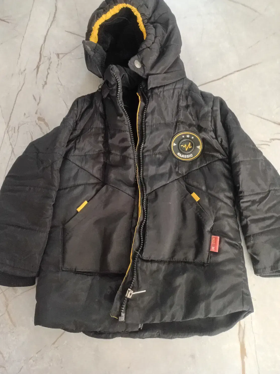 کاپشن بادی|کفش و لباس بچه|کاشان, شهرک امیرالمومنین|دیوار