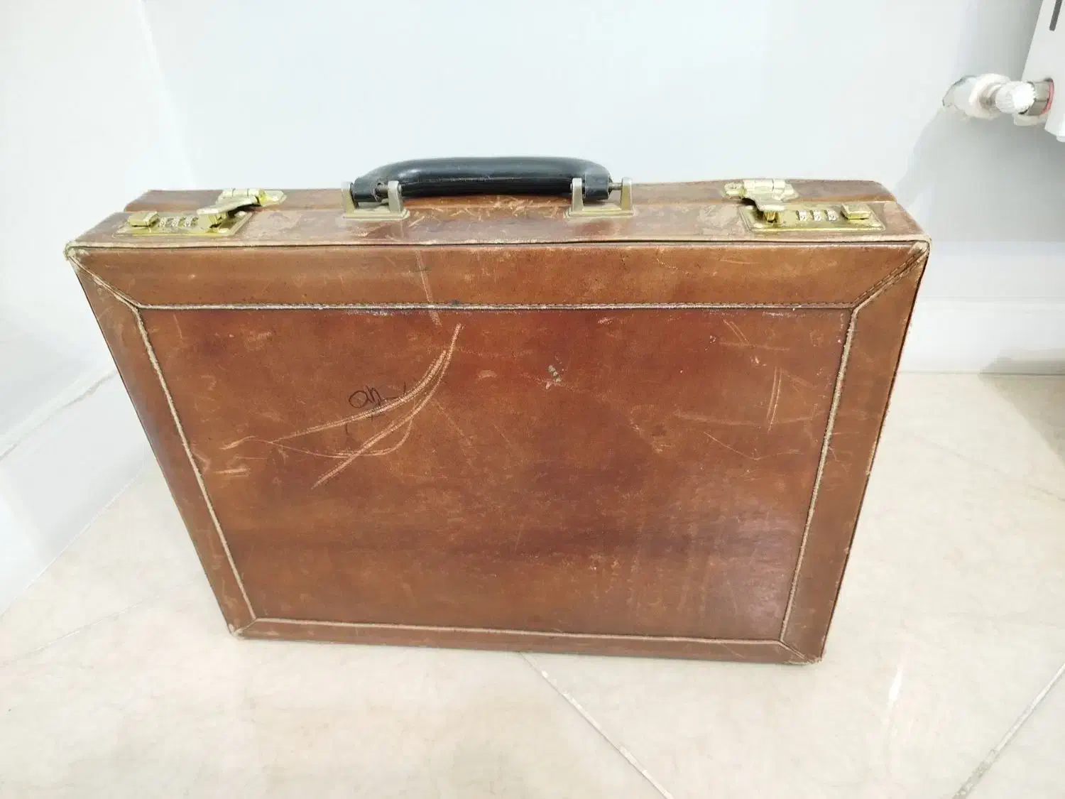 کیف آنتیک قدیمی|کلکسیون اشیاء عتیقه|تهران, ترمینال غرب|دیوار