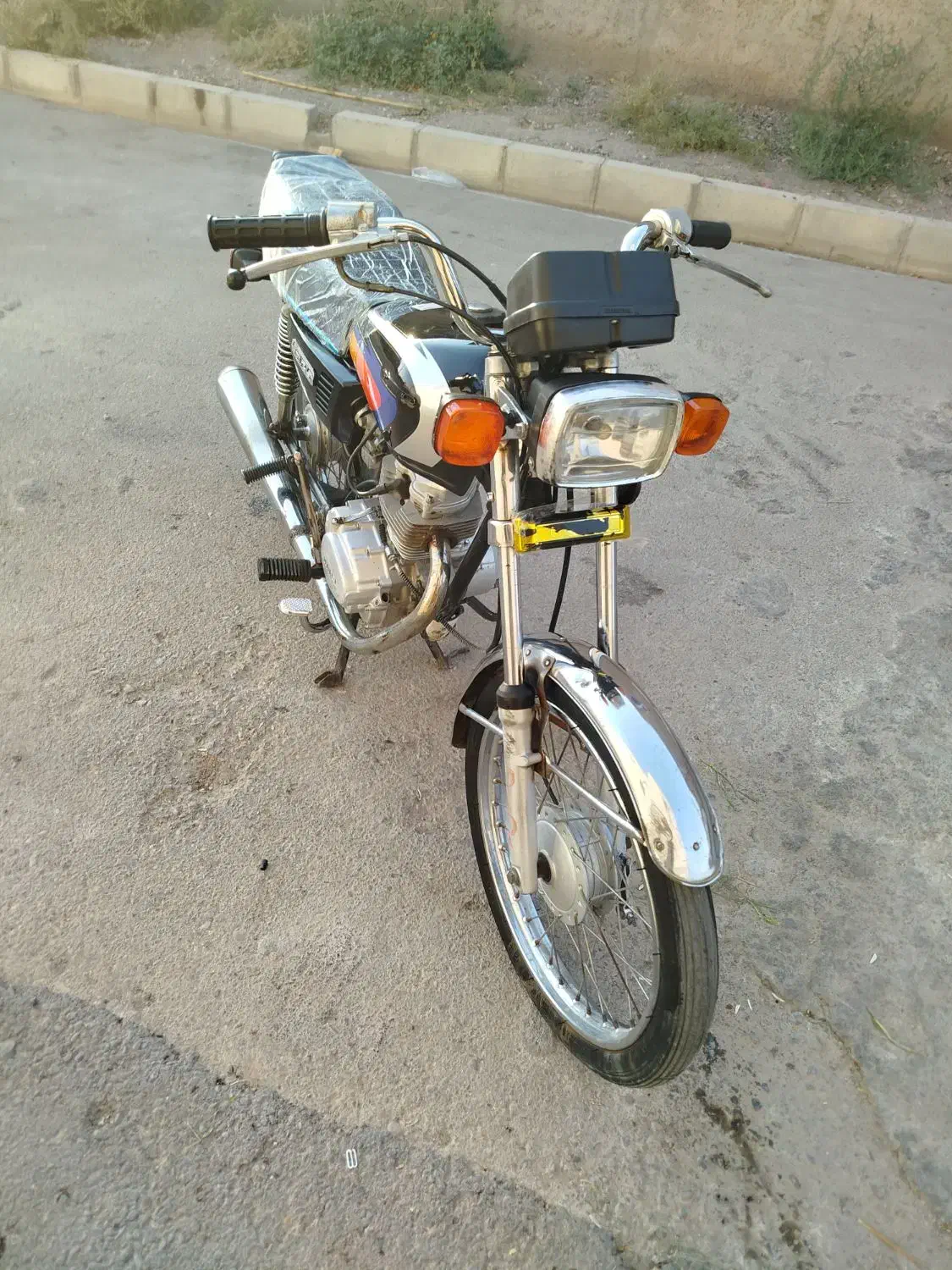 هندا 125 پنج دنده|موتورسیکلت|بوئین زهرا, |دیوار