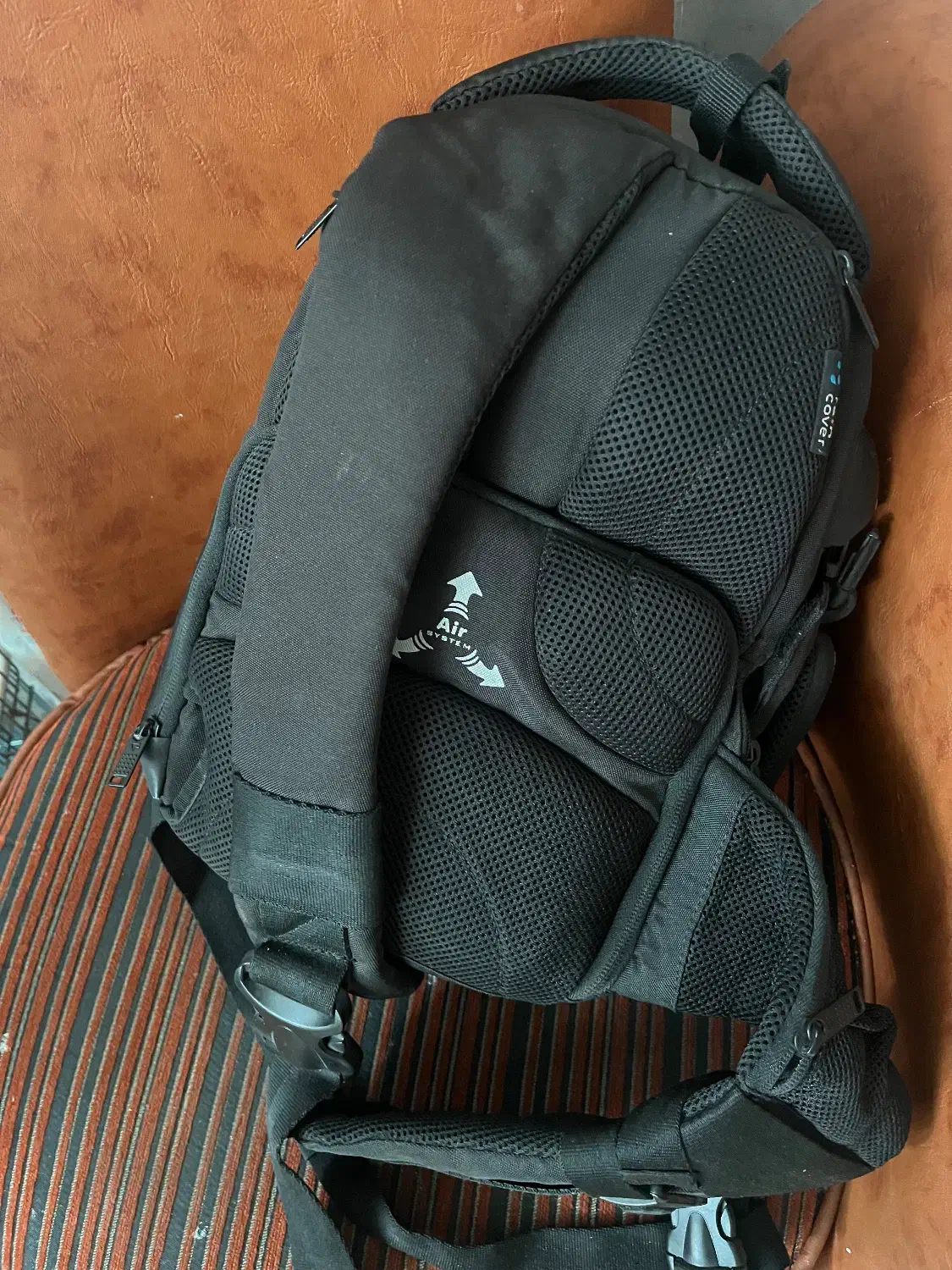 کوله پشتی دوربین ونگارد|دوربین عکاسی و فیلم‌برداری|مبارکه, |دیوار