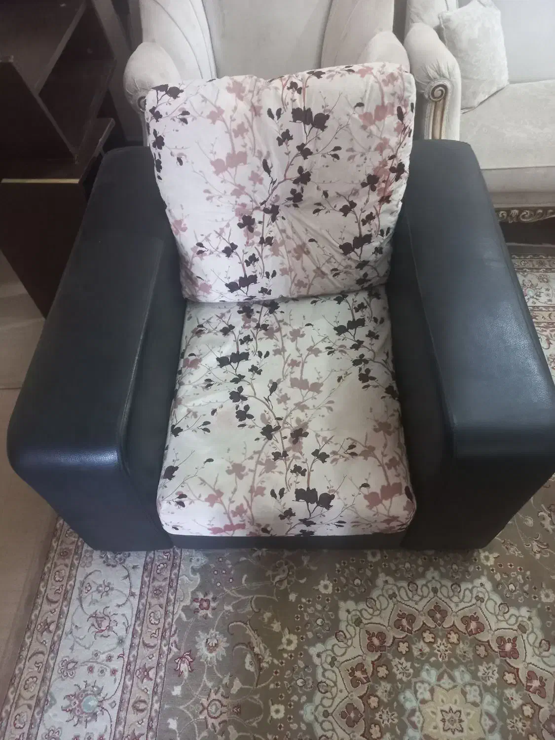 مبلمان|مبلمان خانگی و میز عسلی|بومهن, |دیوار