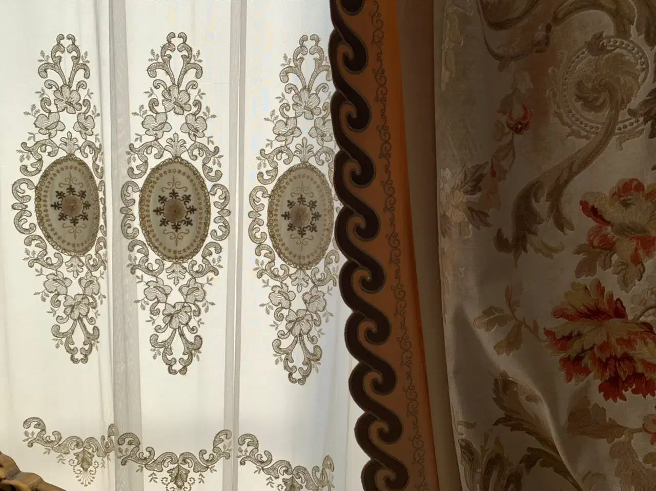 پرده دو رو|پرده، رانر، رومیزی|اصفهان, قهجاورستان|دیوار