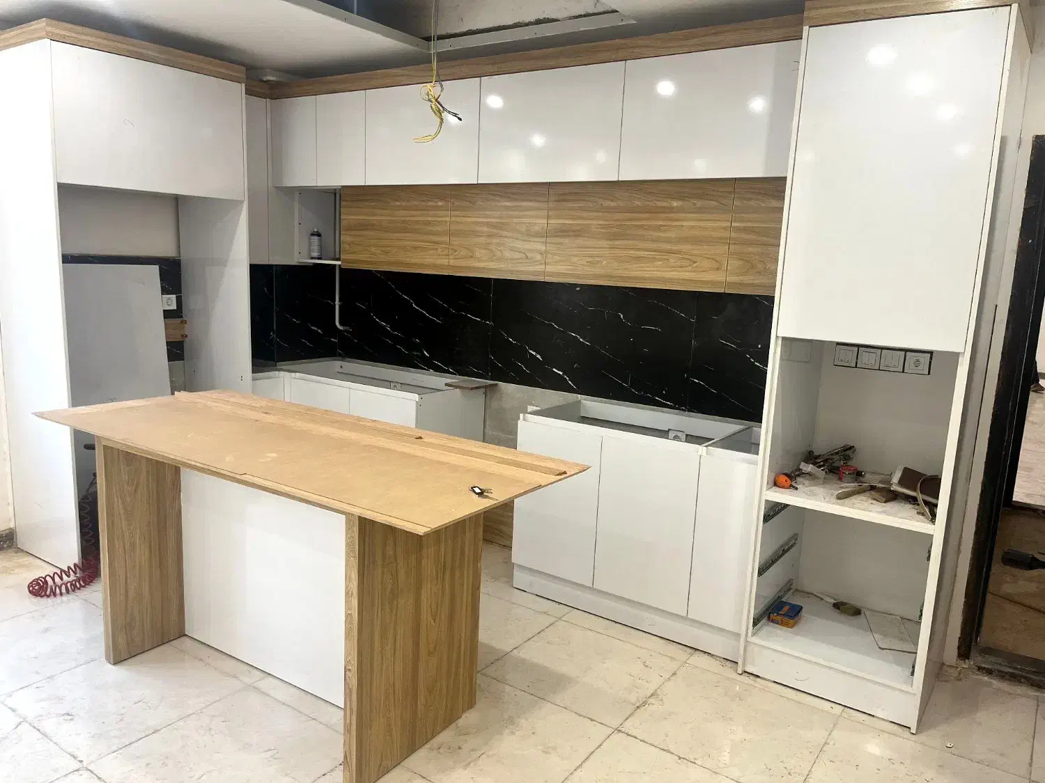 فروش ۱۶ واحدی سنددار نوساز خام کلید نخورده|فروش آپارتمان|رشت, نیروی دریایی|دیوار